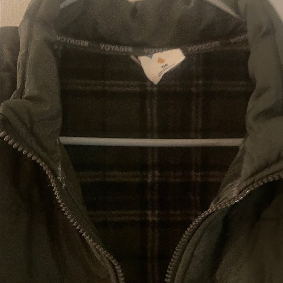 Men's Quilted Puffer Jacket with Flannel Lining. - Picture 8 of 12